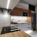 Oświetlenie LEDowe pod szafkami wiszącymi w kuchni: Praktyczne i Efektowne